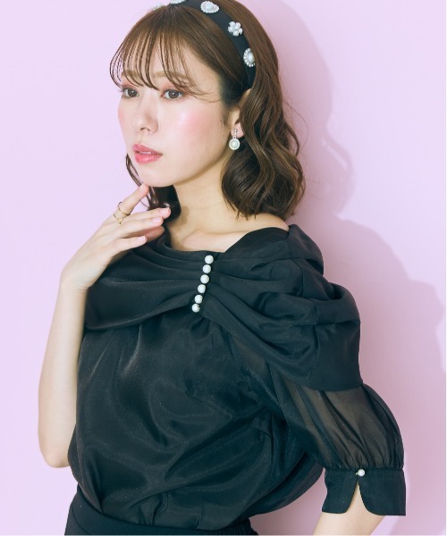 marun(マルン)の「<大きいサイズ> オフショル風デザインブラウス marun(シャツ/ブラウス・レディース・ホワイト/ブラック・L/LL/3L/4L/5L)」の18枚目の写真