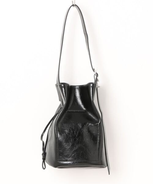 DouDou(ドゥドゥ)の「ドロストバケットバッグ(ショルダーバッグ・レディース・アイボリー/ブラック/シルバー・FREE)」の4枚目の写真