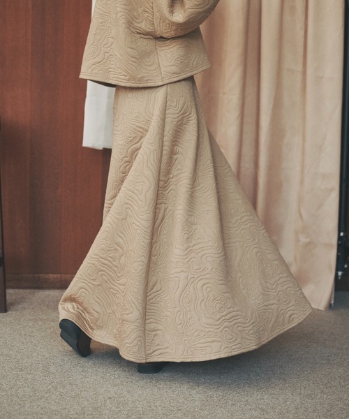 moi tytto（モイテュット）の「キルティングフレアロングスカート（スカート・レディース・ブラック/ベージュ/ナチュラル・MEDIUM/SMALL）」の13枚目の写真