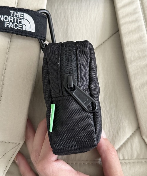 THE NORTH FACE(ザノースフェイス)の「国内未発売 THE NORTH FACE(ザ・ノースフェイス)/スクエア型 ミニポーチ コインケース/WL MINI POUCH(ポーチ・レディース・ピンク/ブラック/ライトベージュ/カーキ・FREE)」の8枚目の写真