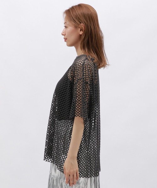 LAKOLE(ラコレ)の「カットメッシュプルオーバー5分袖 / 130869(Tシャツ/カットソー・レディース・チャコールグレー/ブルー/アイボリー/ブラウン・MEDIUM/SMALL)」の16枚目の写真