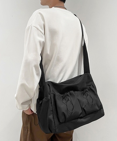 セール】大容量で軽いダブルドロストポケットショルダーバッグ