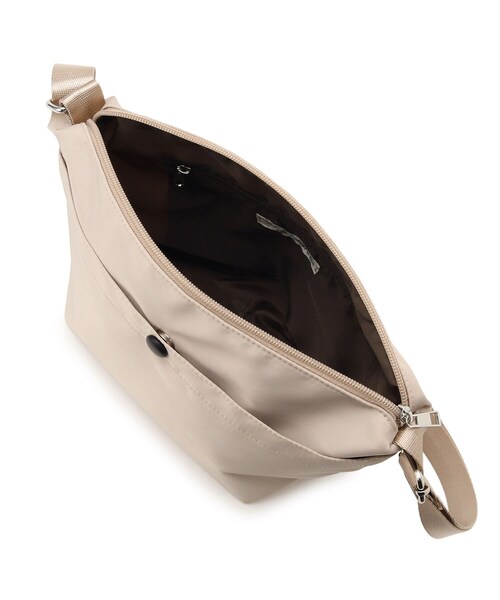 SHOO・LA・RUE(シューラルー)の「【撥水】フロントポケットショルダーバッグ(ショルダーバッグ・レディース・グリーン/グレー/パープル系/ブラック/ライトベージュ/レッド系1・00)」の15枚目の写真