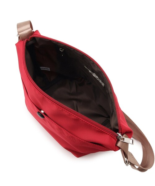 SHOO・LA・RUE(シューラルー)の「【撥水】フロントポケットショルダーバッグ(ショルダーバッグ・レディース・グリーン/グレー/パープル系/ブラック/ライトベージュ/レッド系1・00)」の16枚目の写真