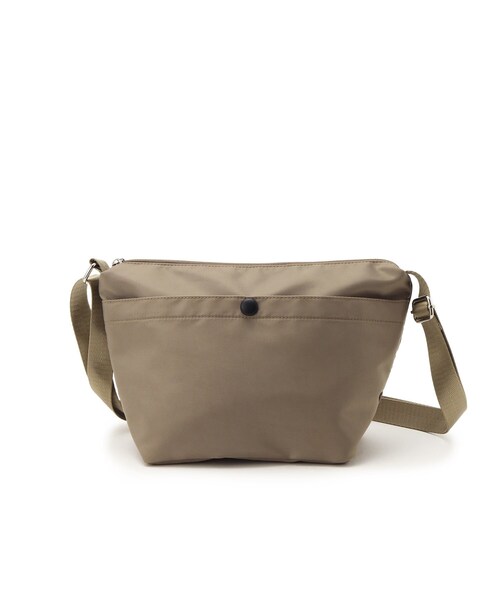 SHOO・LA・RUE(シューラルー)の「【撥水】フロントポケットショルダーバッグ(ショルダーバッグ・レディース・グリーン/グレー/パープル系/ブラック/ライトベージュ/レッド系1・00)」の10枚目の写真