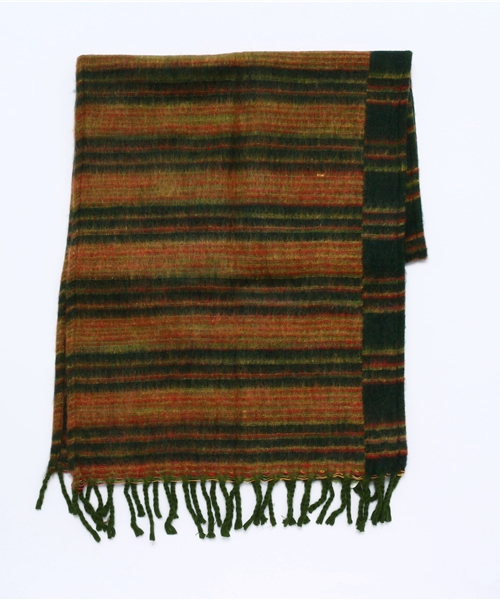 チャイハネ（チャイハネ）の「【チャイハネ】カラフルボーダーアクリルショール（マフラー・レディース・レッド系その他/ベージュ/ブラウン/グリーン/レッド/ピンク/サファリグリーン/その他/パープル/その他1/その他2/オレンジ系その他/ブラック系その他/ブラック/ホワイト/ブラックミックス/イエロー/ネイビー/オレンジ/プラム/ラベンダー/ブルー/オレンジ系その他2/カーキ/ブラック系その他2/ライトグリーン/ブラウン系その他/ライトイエロー/マスタード/ブルー系その他/ターコイズブルー・FREE）」の12枚目の写真