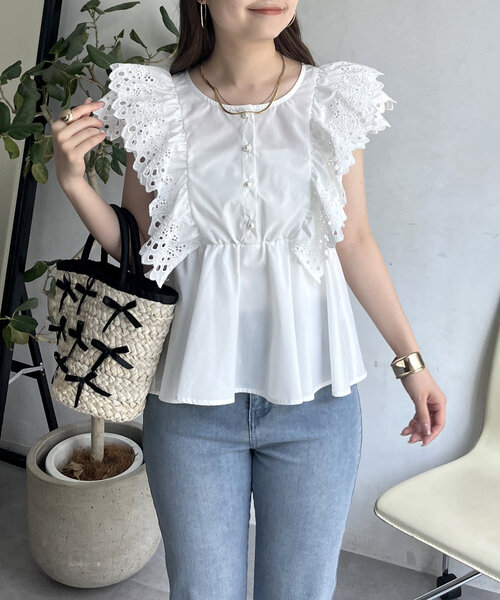 prose verse（プロズヴェール）の「フリルレースパールボタンペプラムブラウス（シャツ/ブラウス・レディース・オフホワイト/ブラック・LARGE/MEDIUM）」の2枚目の写真