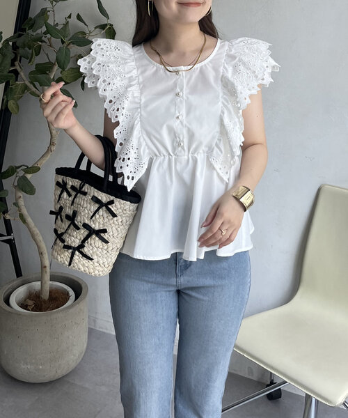 prose verse（プロズヴェール）の「フリルレースパールボタンペプラムブラウス（シャツ/ブラウス・レディース・オフホワイト/ブラック・LARGE/MEDIUM）」の6枚目の写真