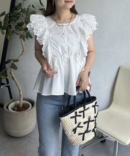 prose verse（プロズヴェール）の「フリルレースパールボタンペプラムブラウス（シャツ/ブラウス・レディース・オフホワイト/ブラック・LARGE/MEDIUM）」の13枚目の写真