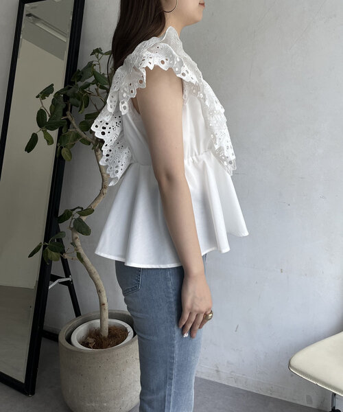 prose verse（プロズヴェール）の「フリルレースパールボタンペプラムブラウス（シャツ/ブラウス・レディース・オフホワイト/ブラック・LARGE/MEDIUM）」の20枚目の写真