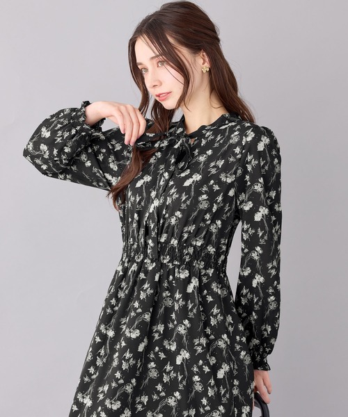 alotta(アロッタ)の「美人シルエットボウタイワンピース(ワンピース・レディース・グレー/ブラック・M/L/LL/3L)」の14枚目の写真