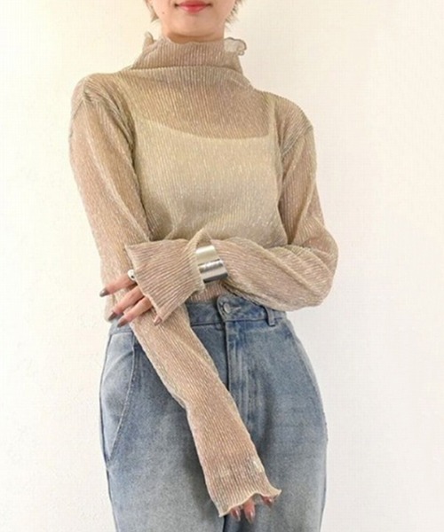 STYLEBLOCK（スタイルブロック）の「ラメプリーツシアータートルネックトップス（Tシャツ/カットソー・レディース・ライトグレー/オフホワイト/ピンク/ゴールド・M）」の4枚目の写真