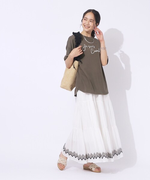 DRESKIP(ドレスキップ)の「【洗える/UV】大人のこなれ感 ぷっくりラメロゴTシャツ(Tシャツ/カットソー・レディース・オフホワイト/チャコールグレー/ライトベージュ/ベビーピンク・02/03/04)」の7枚目の写真