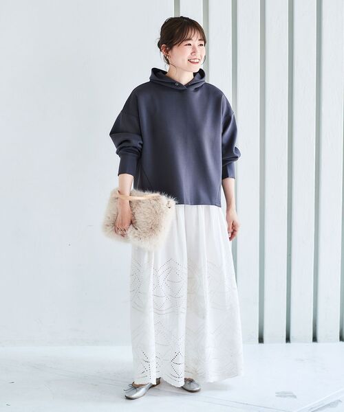 le.coeur blanc（ルクールブラン）の「ダンボールパーカー（パーカー・レディース・ダークグレー/ベージュ・38）」の12枚目の写真