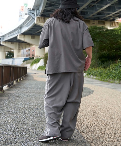 NO NEED（ノーニード）の「キューバ刺繍 リラックスワイドパンツ /セットアップ可能（その他パンツ・メンズ・グレー/ベージュ/ネイビー・ﾌﾘ-）」の9枚目の写真