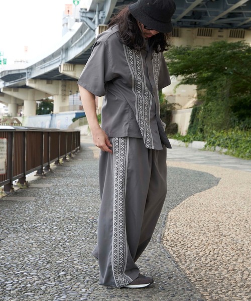 NO NEED（ノーニード）の「キューバ刺繍 リラックスワイドパンツ /セットアップ可能（その他パンツ・メンズ・グレー/ベージュ/ネイビー・ﾌﾘ-）」の10枚目の写真