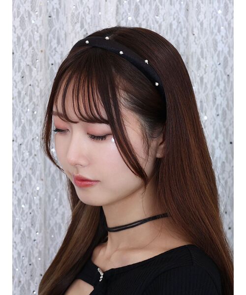 EATME（イートミー）の「フェイクパール付ベルベットカチューシャ（カチューシャ・レディース・ブラック・FREE）」の5枚目の写真