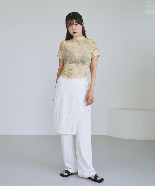 nemne store(ネンネストア)の「《unnome》ニュアンス柄ハイネックシアーTシャツ(Tシャツ/カットソー・レディース・グレー/イエロー・フリー)」の3枚目の写真