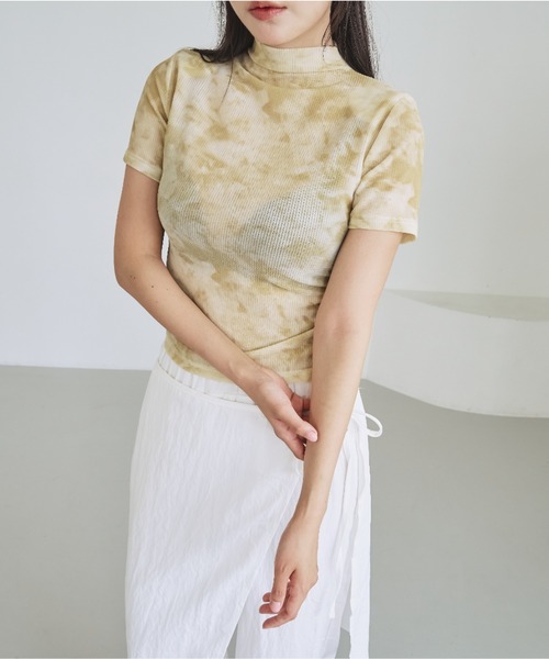 nemne store(ネンネストア)の「《unnome》ニュアンス柄ハイネックシアーTシャツ(Tシャツ/カットソー・レディース・グレー/イエロー・フリー)」の15枚目の写真
