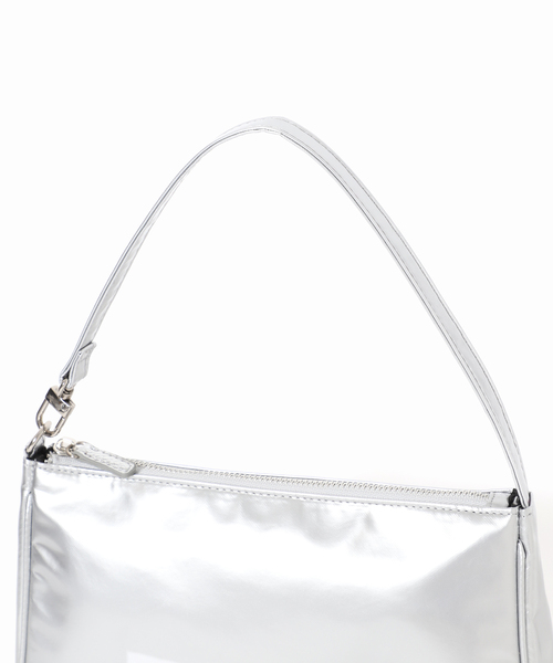 OUTDOOR PRODUCTS（アウトドアプロダクツ）の「BIT BAG SILVER（ハンドバッグ・レディース・シルバー・FREE）」の5枚目の写真