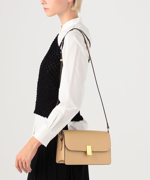 TOMORROWLAND （トゥモローランド）の「AGNEEL DENA ショルダーバッグ（ショルダーバッグ・レディース・ブラック/ライトベージュ・FREE）」の3枚目の写真