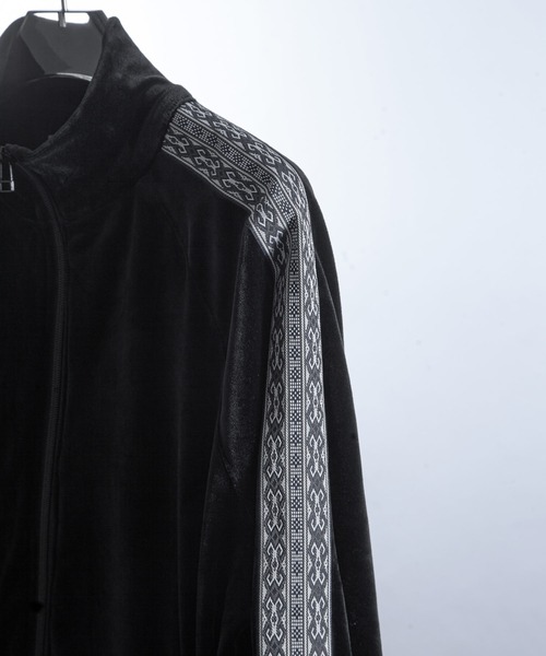 ZIP FIVE -White Line-(ジップファイブホワイトライン)の「【White Line】 90s ベロア コンパクト トラックトップ / トラックジャケット / 短丈 トップス(ブルゾン・メンズ・ブラック/グレー/ベージュ/ネイビー/オレンジ・MEDIUM/LARGE/X-LARGE)」の17枚目の写真