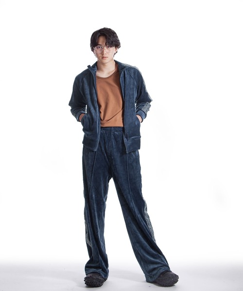 ZIP FIVE -White Line-(ジップファイブホワイトライン)の「【White Line】 90s ベロア コンパクト トラックトップ / トラックジャケット / 短丈 トップス(ブルゾン・メンズ・ブラック/グレー/ベージュ/ネイビー/オレンジ・MEDIUM/LARGE/X-LARGE)」の19枚目の写真