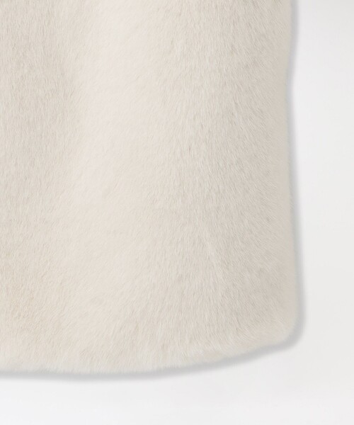 LOVELESS(ラブレス)の「ブロッキングファーコンビベスト(ベスト・レディース・オフホワイト/ブラック/ベージュ系その他・34/36)」の21枚目の写真