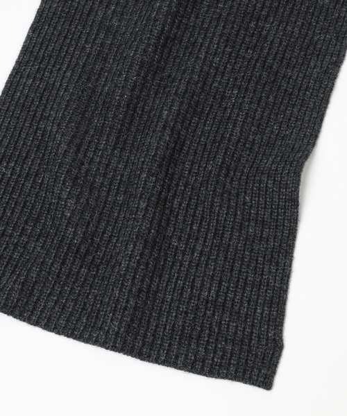 yuw（ユウ）の「Ｍｉｎｋウールフードマフラー　 151550（マフラー・レディース・ブラック/チャコールグレー/ブルー・FREE）」の11枚目の写真