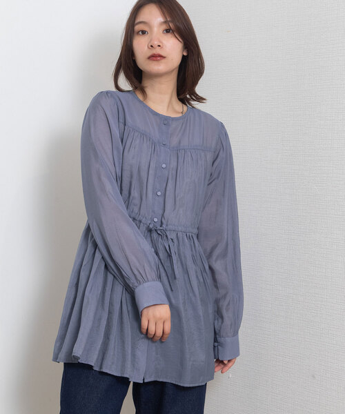 POU DOU DOU(プードゥドゥ)の「切り替えギャザーチュニックブラウス(シャツ/ブラウス・レディース・オフホワイト/モカ/ネイビー・M)」の1枚目の写真