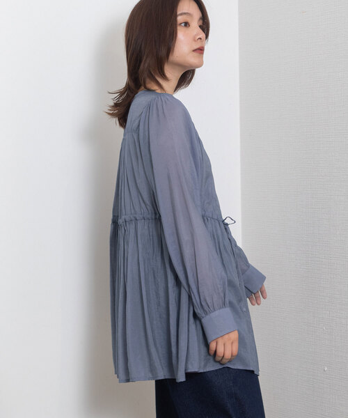 POU DOU DOU(プードゥドゥ)の「切り替えギャザーチュニックブラウス(シャツ/ブラウス・レディース・オフホワイト/モカ/ネイビー・M)」の13枚目の写真