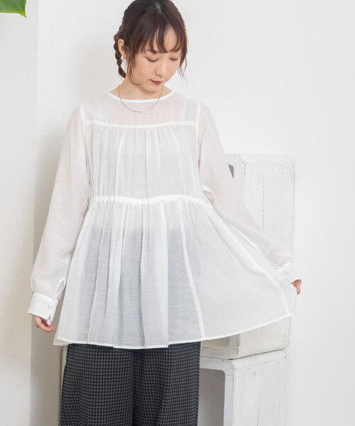 POU DOU DOU(プードゥドゥ)の「切り替えギャザーチュニックブラウス(シャツ/ブラウス・レディース・オフホワイト/モカ/ネイビー・M)」の18枚目の写真