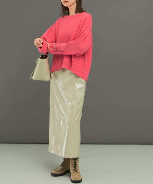 URBAN RESEARCH ROSSO WOMEN（アーバンリサーチ　ロッソ）の「パテントストレートスカート（スカート・レディース・ダークブラウン/ライトベージュ・36/38）」の9枚目の写真