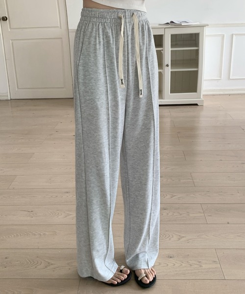 by LEGNA（バイレグナ）の「【選べる2タイプ・丈感】ピンタックワイドパンツ（その他パンツ・レディース・ライトグレー/ブルー系その他/ダークグレー/ライトベージュ/ブラック/ブラウン/グレー系/ブラック系/ライトグレー系/ダルブルー系/ベージュ系/ブラウン系/ホワイト系/ライトグレー系1・L-Regular/M-Regular/XL-Regular/L-Short/M-Short/XL-Short/L-Long/M-Long）」の7枚目の写真