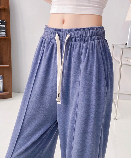 さらてろ素材ピンタックストレートパンツ 3丈展開／美脚