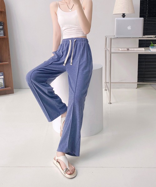さらてろ素材ピンタックストレートパンツ 3丈展開／美脚