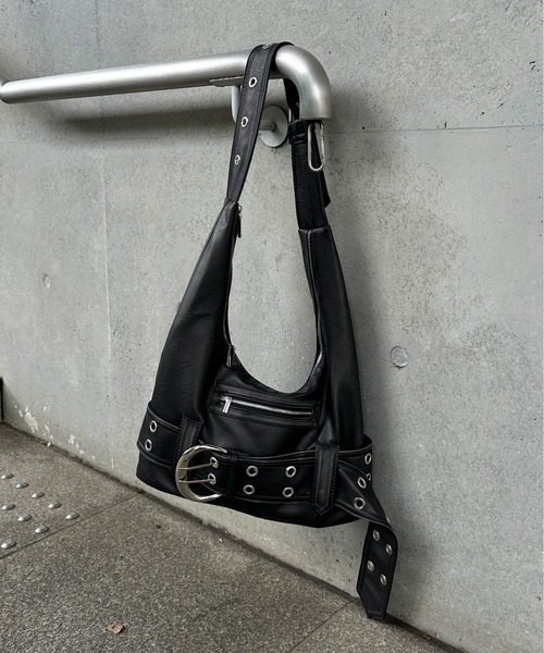 sedacle（セダクル）の「合皮ショルダーバック（ハンドバッグ・メンズ・ブラック・FREE）」の6枚目の写真