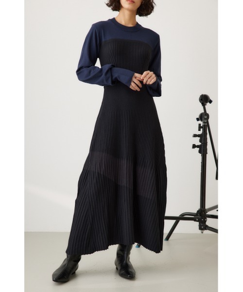 crie conforto(クリーコンフォルト)の「バイカラービスチェドッキングニットワンピ 冬服(ワンピース・レディース・ブラック/カーキ/グレー・SMALL/MEDIUM)」の2枚目の写真