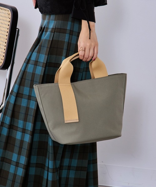 cache cache（カシュ カシュ）の「【cache cache】テープハンドルナイロントート※（トートバッグ・レディース・その他2/ブラック/その他1/ベージュ/グレー・FREE）」の19枚目の写真