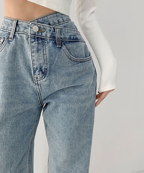 blackdia ocean（ブラックダイヤオーシャン）の「blackdia ocean クロスウエストデニムパンツ（デニムパンツ・レディース・ブルー/ライトブルー/ブラック/ブルー系/ブルー系その他/ブラック系その他・LARGE/MEDIUM/SMALL）」の4枚目の写真