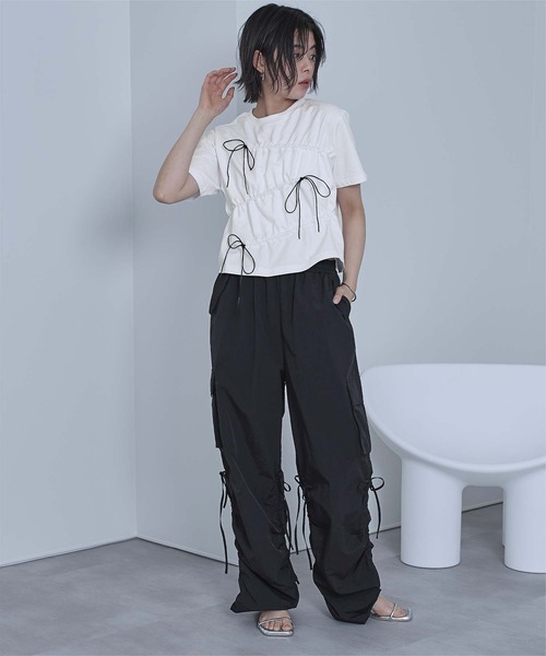 miette(ミエット)の「ドローストリングリボン半袖トップス(Tシャツ/カットソー・レディース・オフホワイト/レッド/チャコール・FREE)」の4枚目の写真