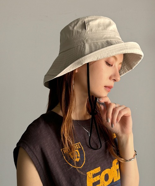 classicalelf(クラシカルエルフ)の「【PROTECT U】夏の輝きを味方にスタイリッシュな夏の必需アイテム。遮熱・遮光ハット(ハット・レディース・ベージュ/ブラック・ONE SIZE)」の2枚目の写真