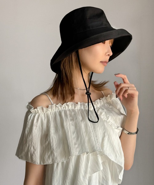 classicalelf(クラシカルエルフ)の「【PROTECT U】夏の輝きを味方にスタイリッシュな夏の必需アイテム。遮熱・遮光ハット(ハット・レディース・ベージュ/ブラック・ONE SIZE)」の7枚目の写真