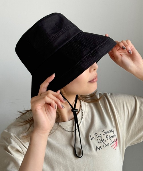 classicalelf(クラシカルエルフ)の「【PROTECT U】夏の輝きを味方にスタイリッシュな夏の必需アイテム。遮熱・遮光ハット(ハット・レディース・ベージュ/ブラック・ONE SIZE)」の5枚目の写真