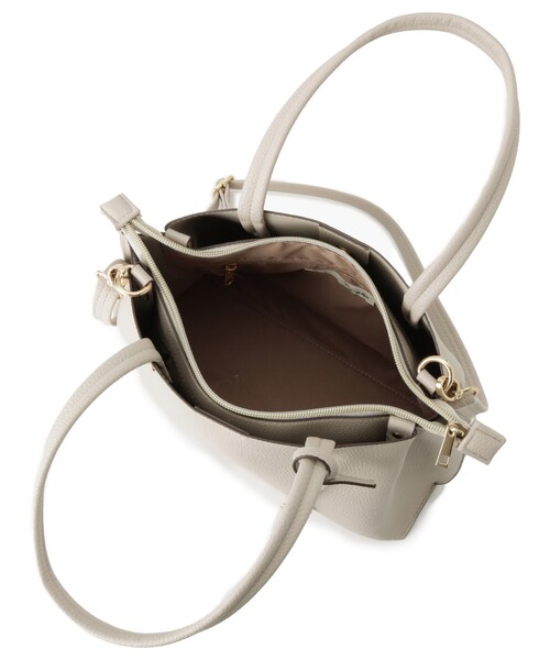 SHOO・LA・RUE(シューラルー)の「【軽量/2WAY】デイリーにも通勤にも ふわっと軽いトートバッグ(トートバッグ・レディース・ブラック/イエロー系その他/グレー/ベージュ系4・00)」の11枚目の写真