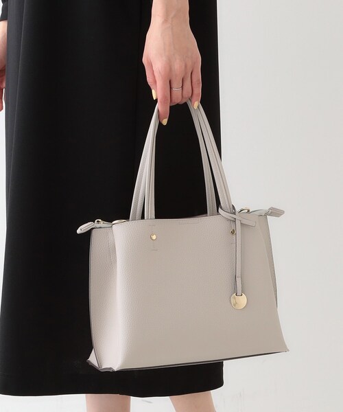 SHOO・LA・RUE(シューラルー)の「【軽量/2WAY】デイリーにも通勤にも ふわっと軽いトートバッグ(トートバッグ・レディース・ブラック/イエロー系その他/グレー/ベージュ系4・00)」の16枚目の写真