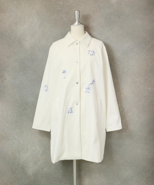 STUDIO PICONE（スタジオピッコーネ）の「刺繍UVスプリングコート（その他アウター・レディース・ネイビー/ホワイト・M/L/LL）」の3枚目の写真
