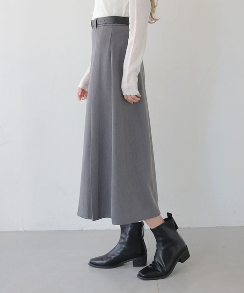 CLEIO(クレイオ)の「【CLEIO】プリーツミディスカート/ベルト付き PLEATED MIDI SKIRT WITH BELT/737-13660(スカート・レディース・ブラック/グレー/ブラウン・FREE)」の4枚目の写真