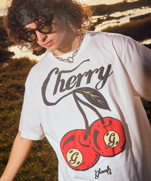 glamb(グラム)の「Cherry Ball T-Shirt / チェリーボールTシャツ(Tシャツ/カットソー・メンズ・ブラック/ホワイト/レッド・S/M/L)」の2枚目の写真