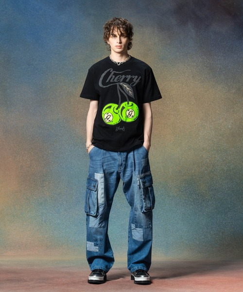 glamb(グラム)の「Cherry Ball T-Shirt / チェリーボールTシャツ(Tシャツ/カットソー・メンズ・ブラック/ホワイト/レッド・S/M/L)」の15枚目の写真